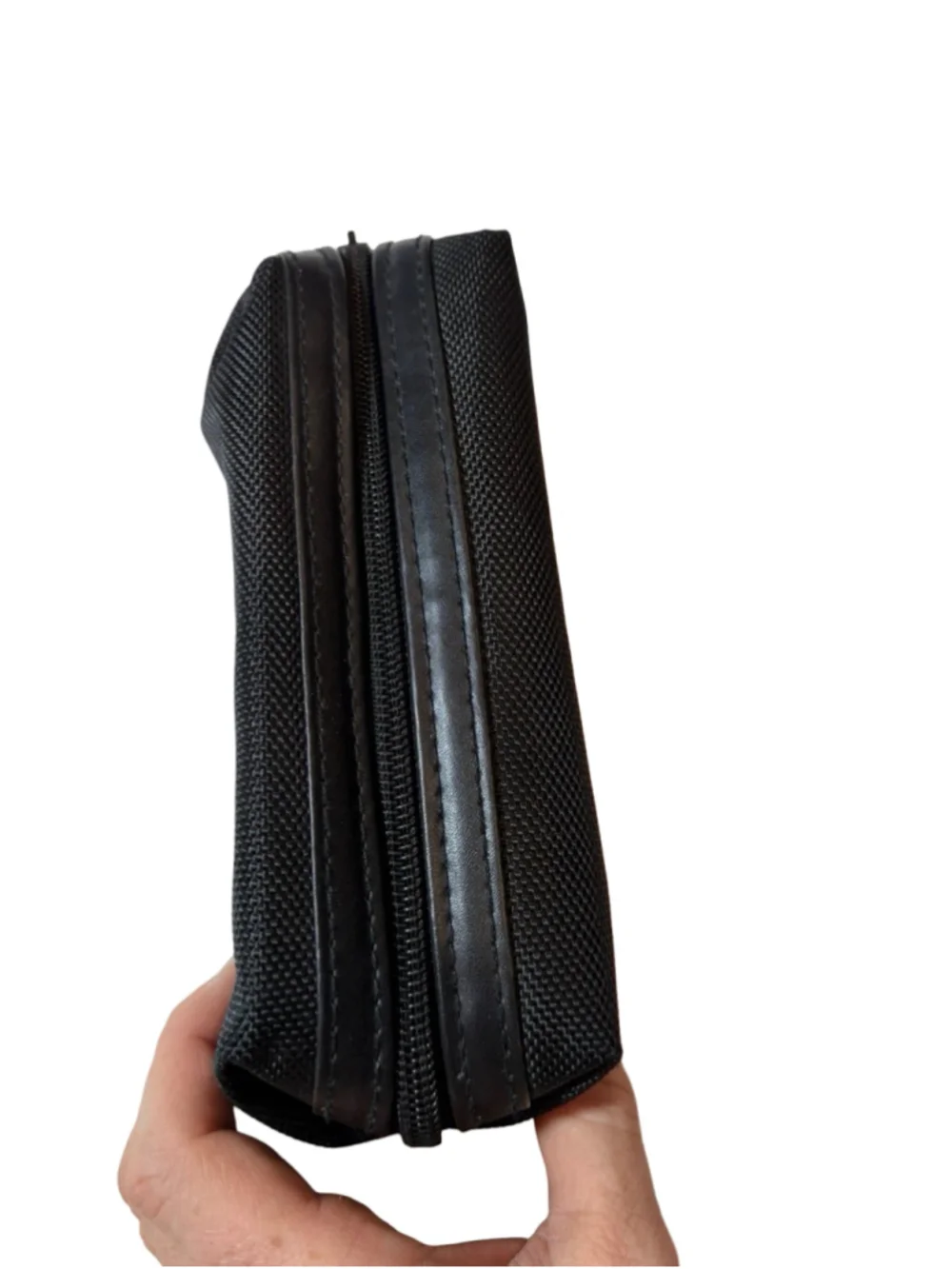 TUMI for Delta Black Ballistic Nylon Travel Amenity Toiletry Cosmetic Pouch